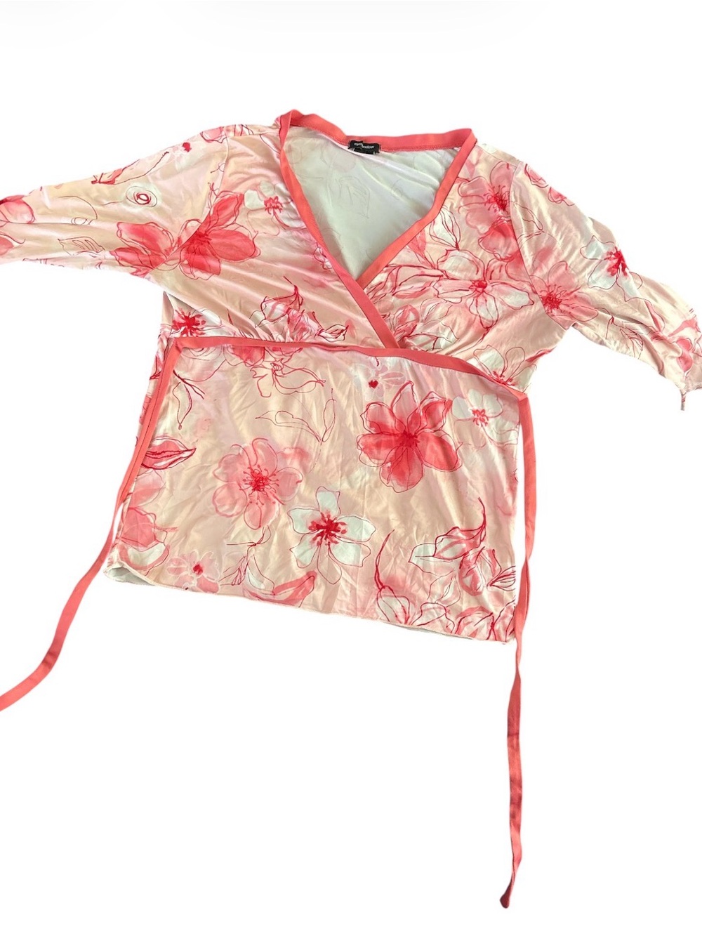 Eyeshadow Coral Floral Wrap Top